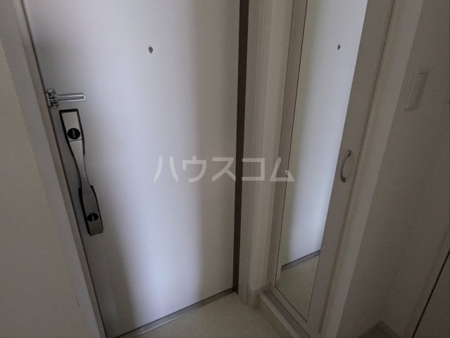 5/18 玄関