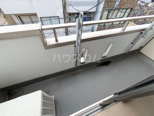 13/30 バルコニー