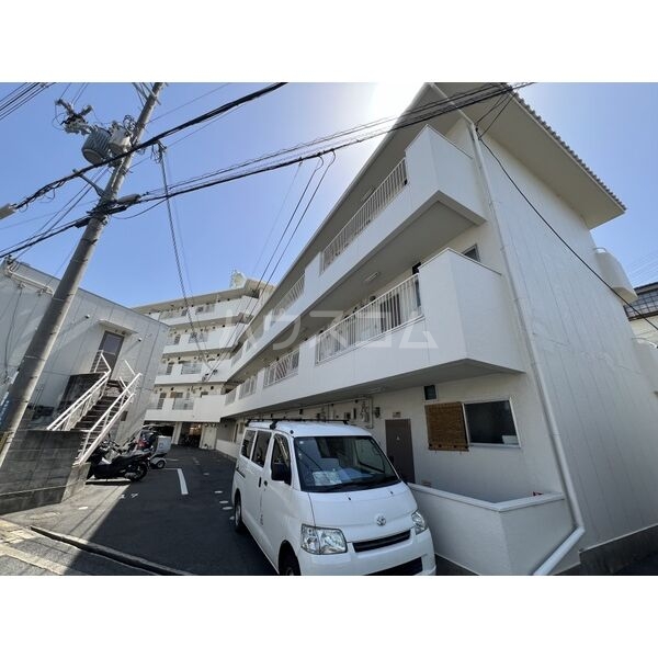 2/2 エントランス