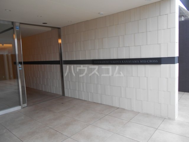 20/27 エントランス