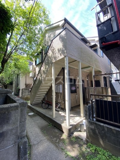 2/2 エントランス