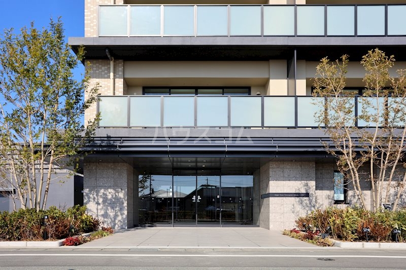 20/29 エントランス