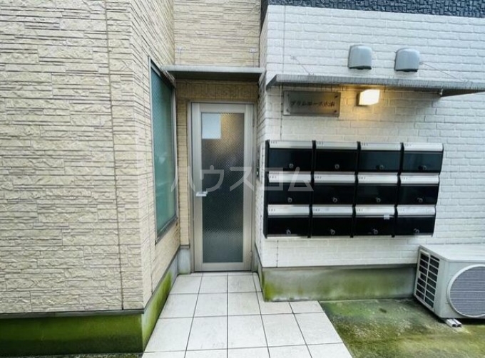 2/10 エントランス