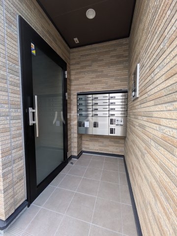 25/30 エントランス