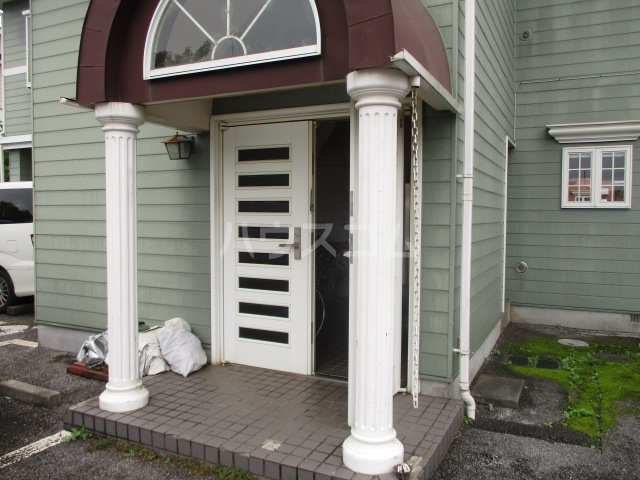 28/30 エントランス