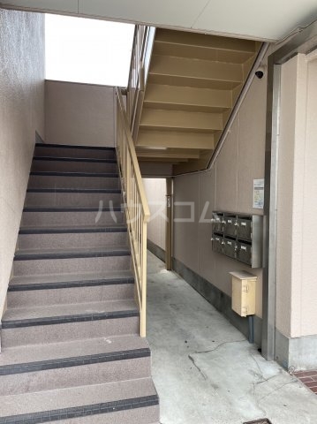 29/30 エントランス