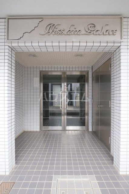 25/30 エントランス