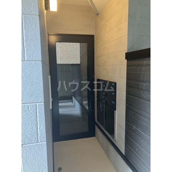 3/7 エントランス