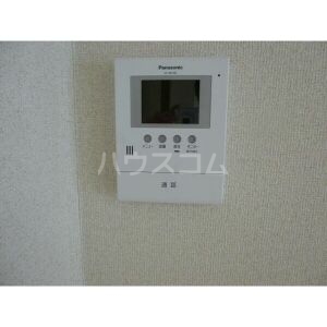 16/23 エントランス