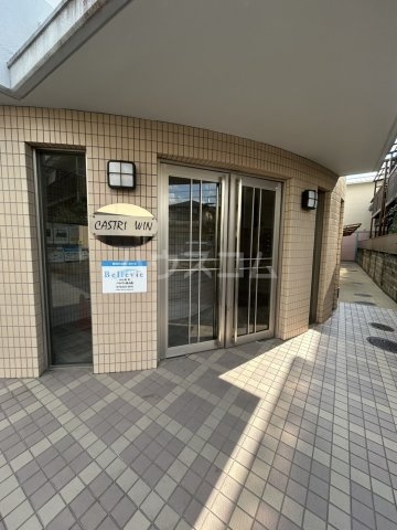 3/10 エントランス