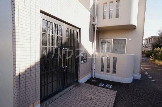 2/3 エントランス