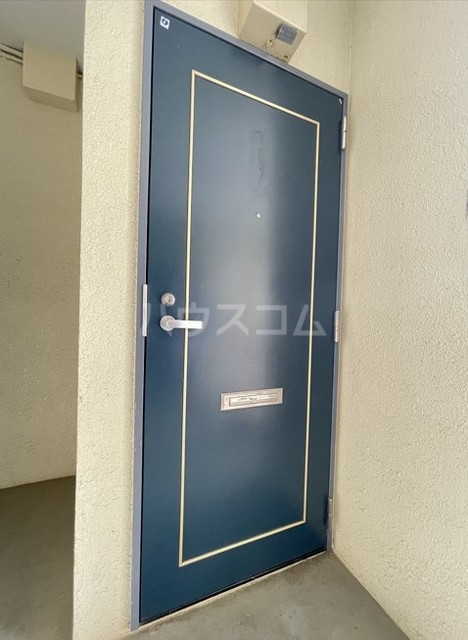 14/15 エントランス