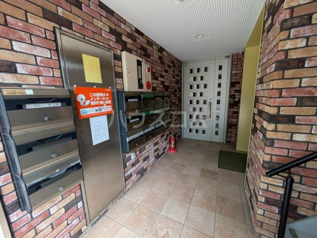 2/6 エントランス