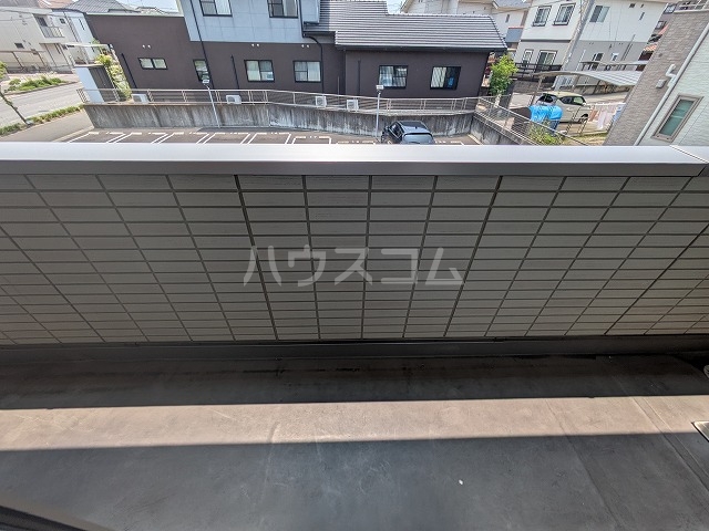 23/30 バルコニー