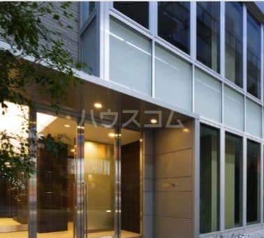 22/30 エントランス