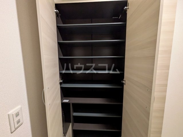 13/30 収納