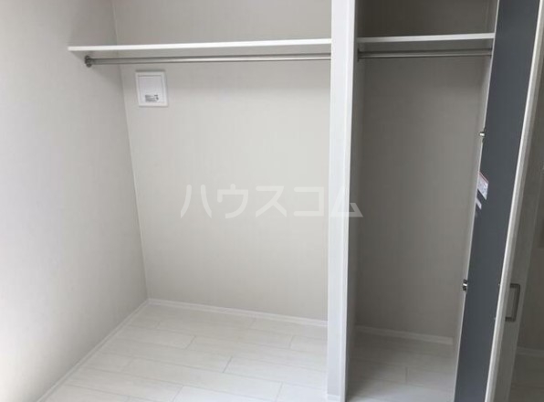 デュオメゾン笹塚ウエストの収納