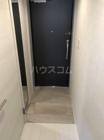 デュオメゾン笹塚ウエストの玄関