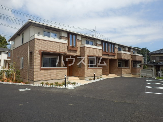 27/30 駐車場