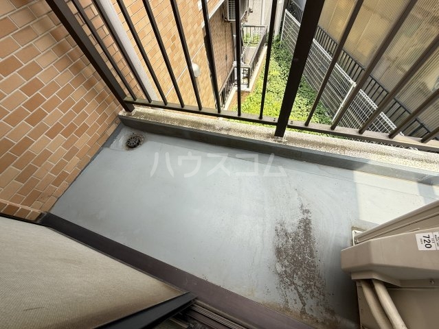 23/30 バルコニー