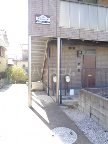 28/30 エントランス