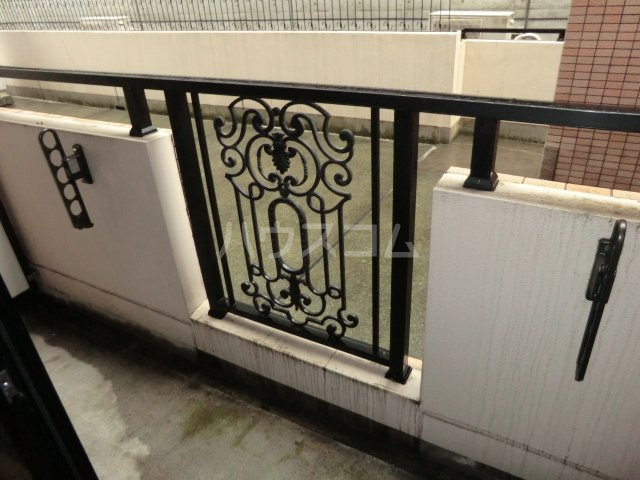 14/27 バルコニー