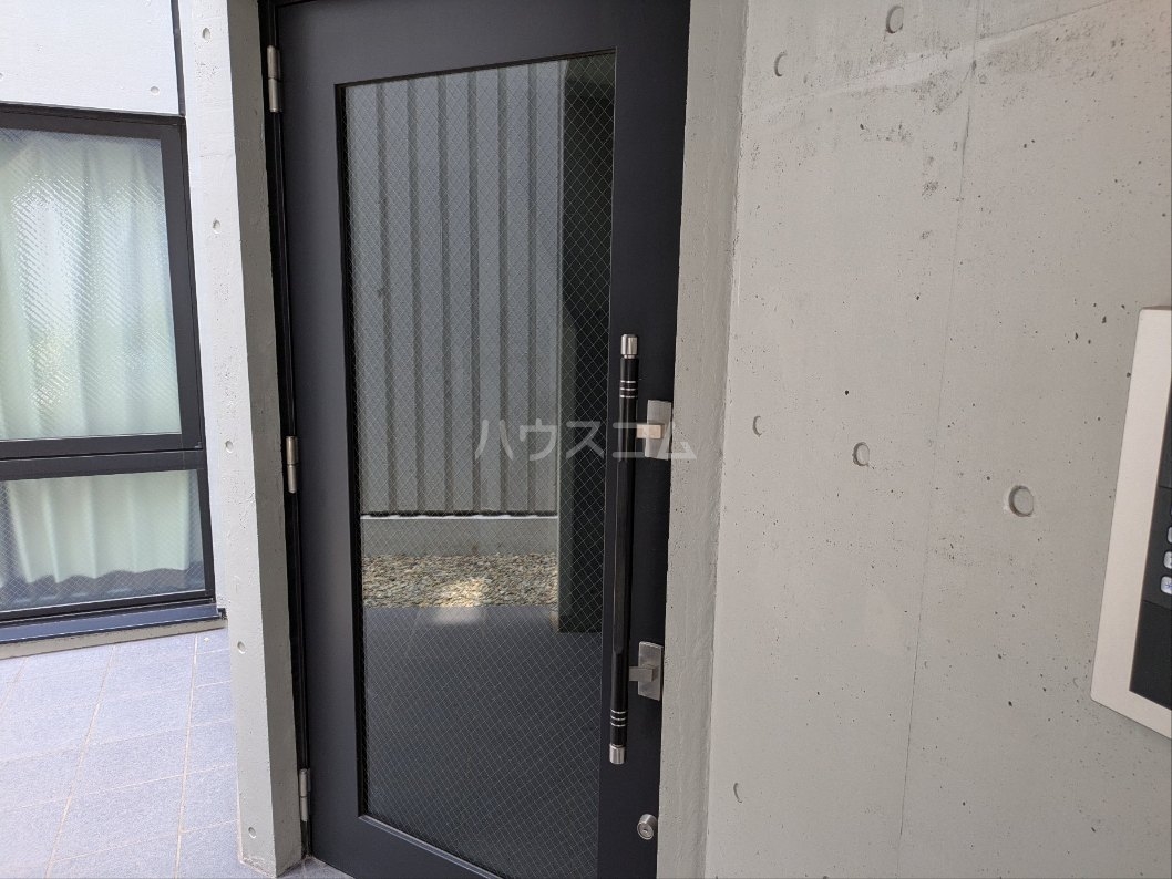 2/8 エントランス