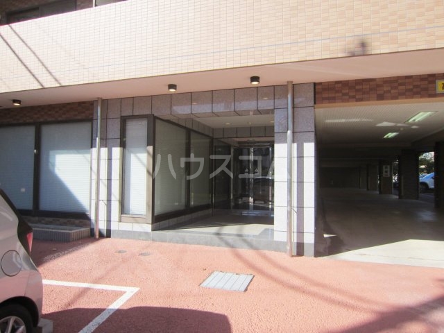 19/29 エントランス