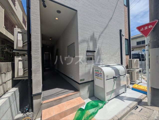 29/30 エントランス