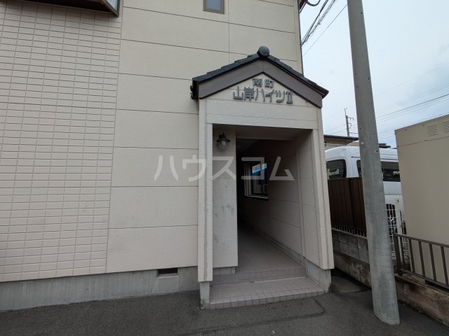 14/17 エントランス