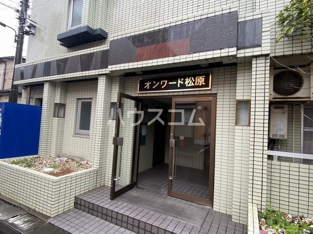 19/28 エントランス