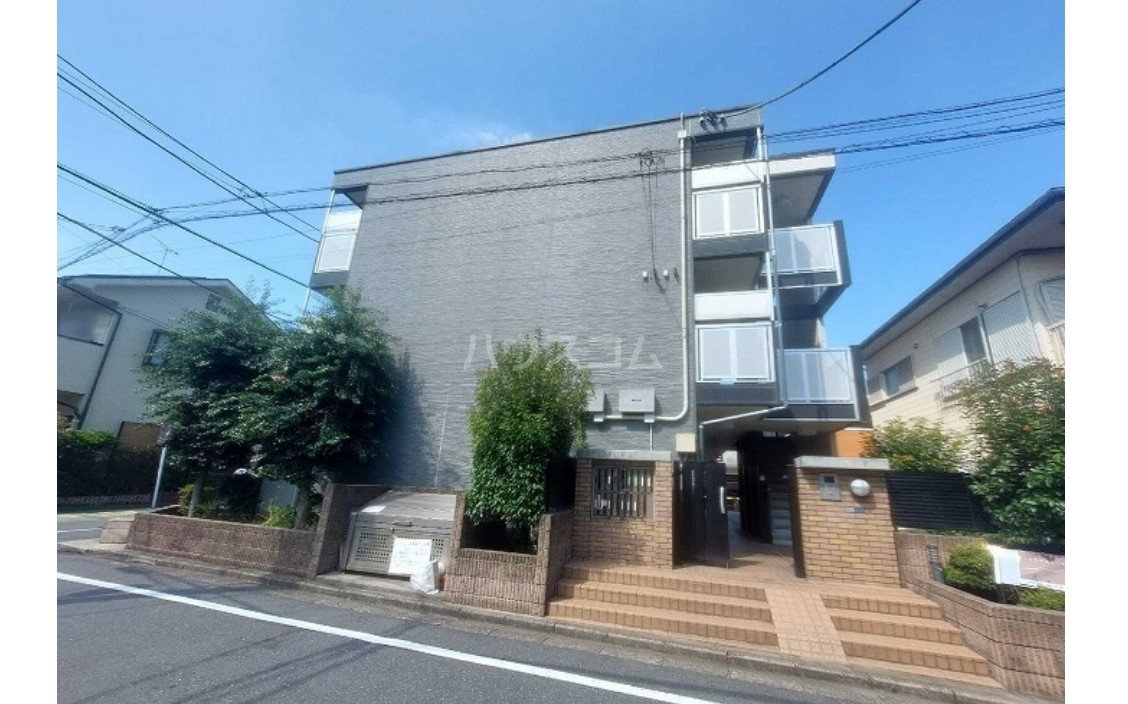 15/21 エントランス