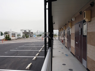 17/18 駐車場