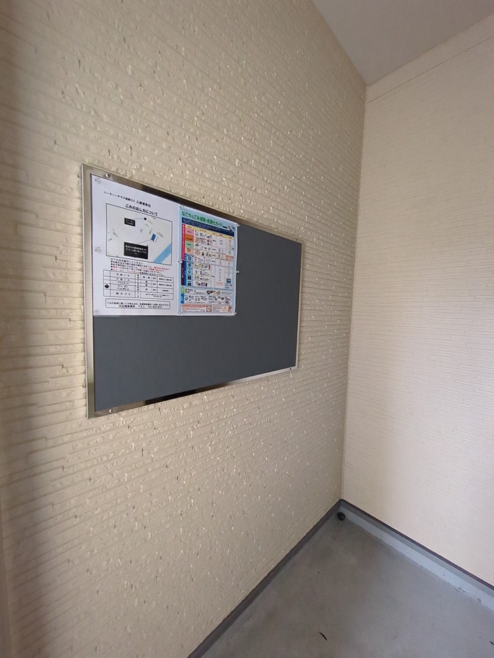 24/27 エントランス