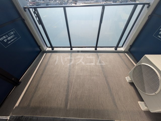 19/30 バルコニー