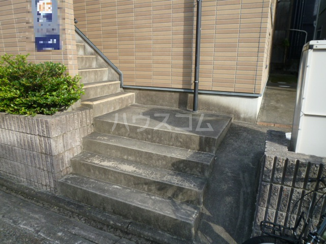 3/5 エントランス