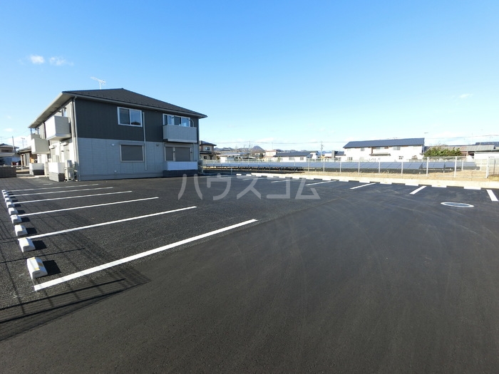 18/26 駐車場