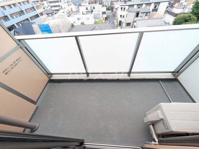 20/30 バルコニー