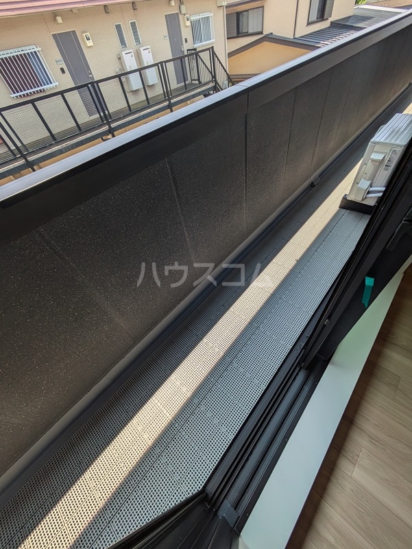 23/30 バルコニー