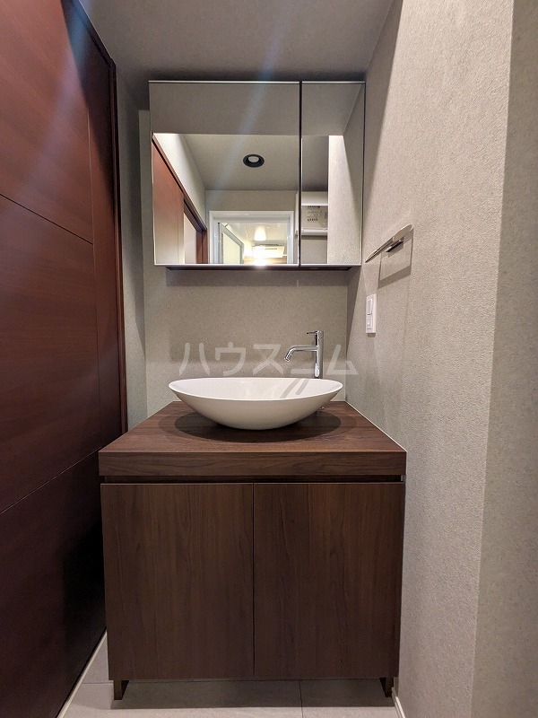 14/30 洗面