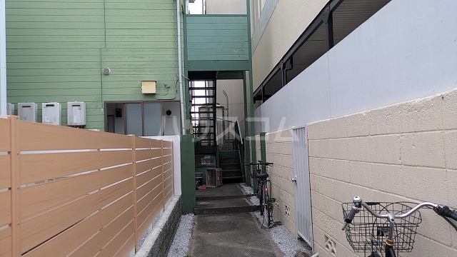 2/8 エントランス