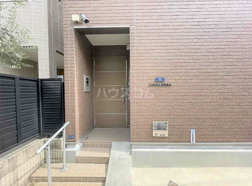 13/17 エントランス