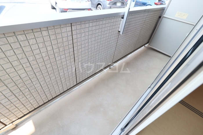 13/18 バルコニー