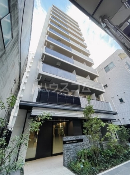 20/30 エントランス