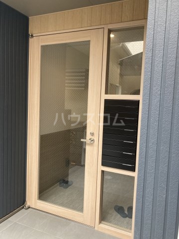 20/22 エントランス