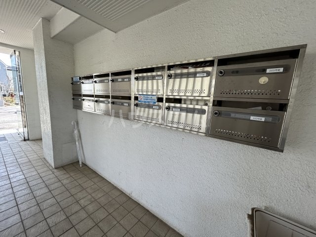 17/28 エントランス