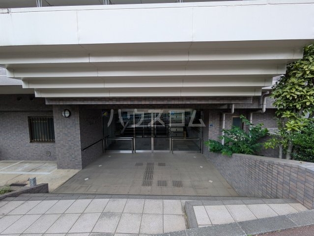 3/5 エントランス