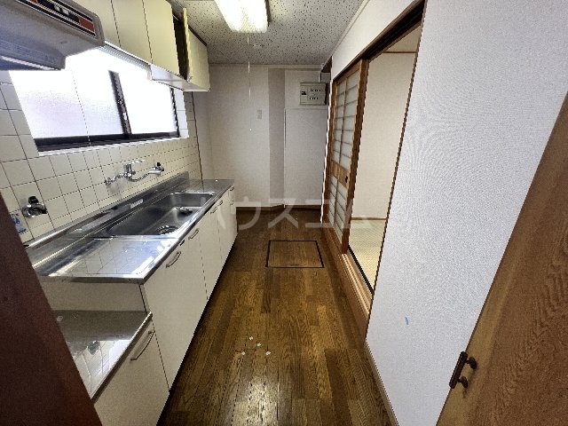 19/30 キッチン
