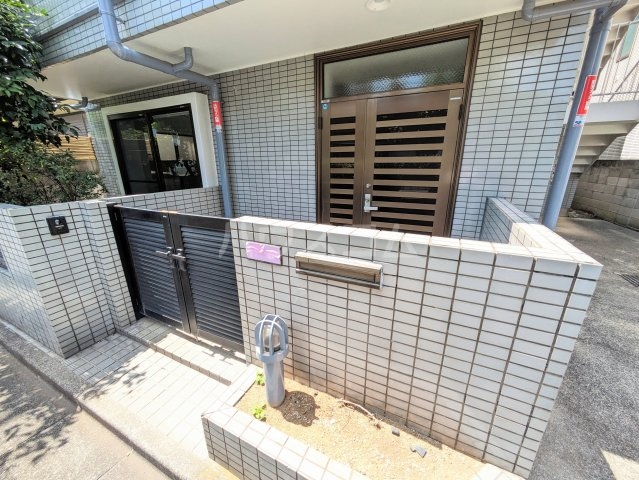 29/30 エントランス