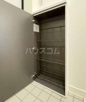 15/22 エントランス